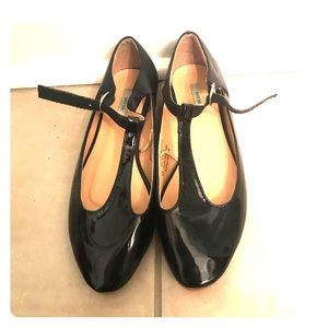Urban outfitters Mary Jane patent leather flats